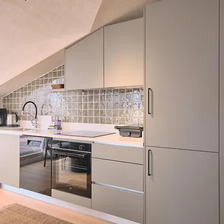 Bsy Flats Well Decorated Modern With 2br, 3br Options * İstanbul