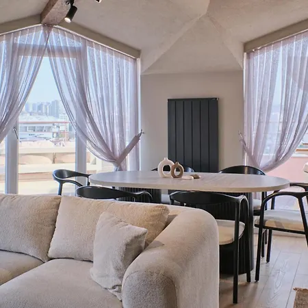 Daire Bsy Flats Well Decorated Modern With 2br, 3br Options