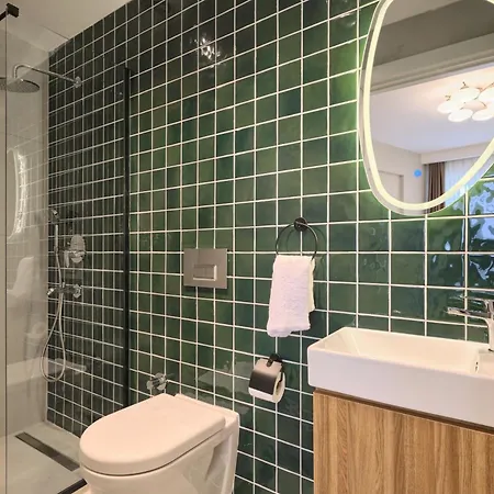 Daire Bsy Flats Well Decorated Modern With 2br, 3br Options İstanbul