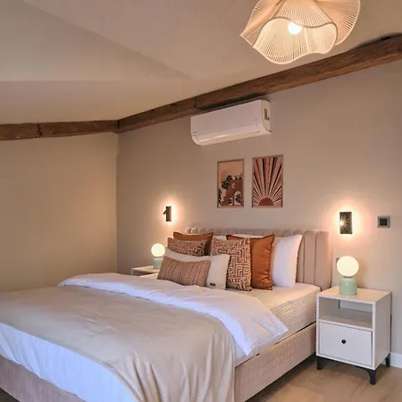 Daire Bsy Flats Well Decorated Modern With 2br, 3br Options İstanbul