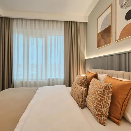 Bsy Flats Well Decorated Modern With 2br, 3br Options Daire İstanbul