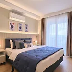 Bsy Flats Well Decorated Modern With 2br, 3br Options
