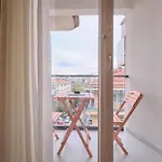 Bsy Flats Well Decorated Modern With 2br, 3br Options