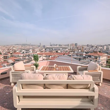 Bsy Flats Well Decorated Modern With 2br, 3br Options *