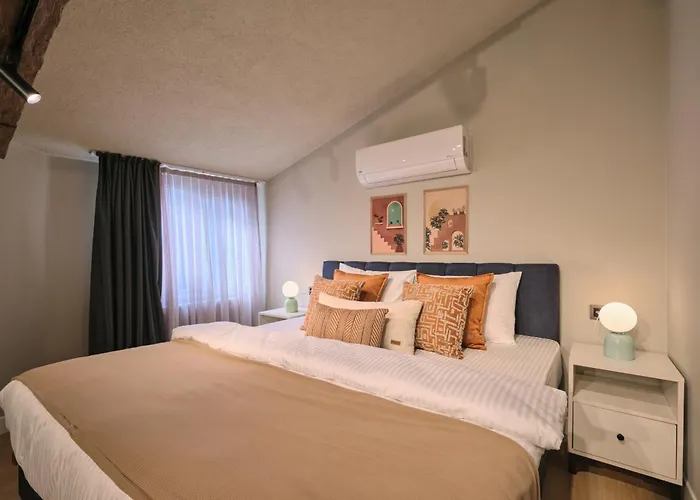 Bsy Flats Well Decorated Modern With 2br, 3br Options * Istanbul