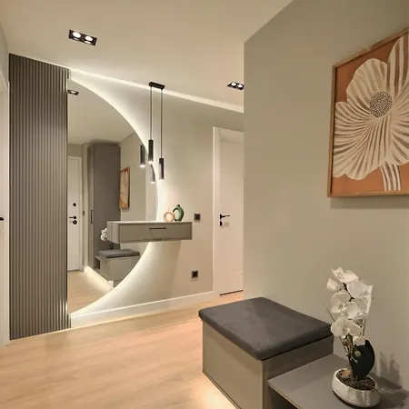 Lägenhet Bsy Flats Well Decorated Modern With 2br, 3br Options *