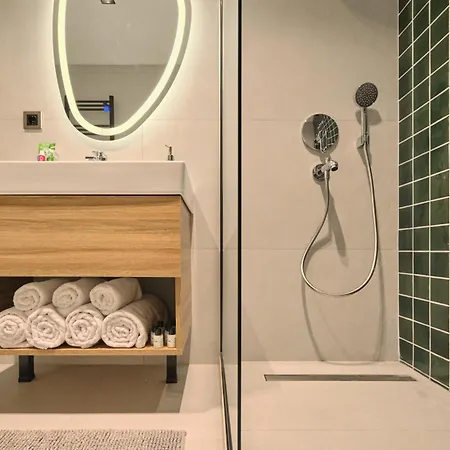 Bsy Flats Well Decorated Modern With 2br, 3br Options Lägenhet *
