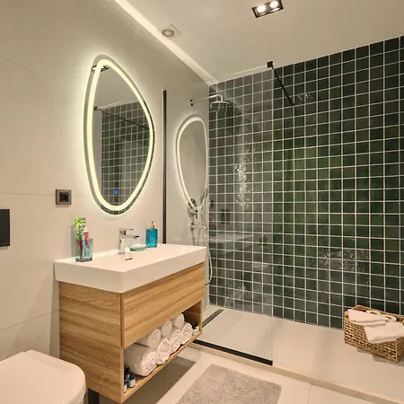 Appartement Bsy Flats Well Decorated Modern With 2br, 3br Options *