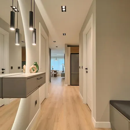 Bsy Flats Well Decorated Modern With 2br, 3br Options Lägenhet *